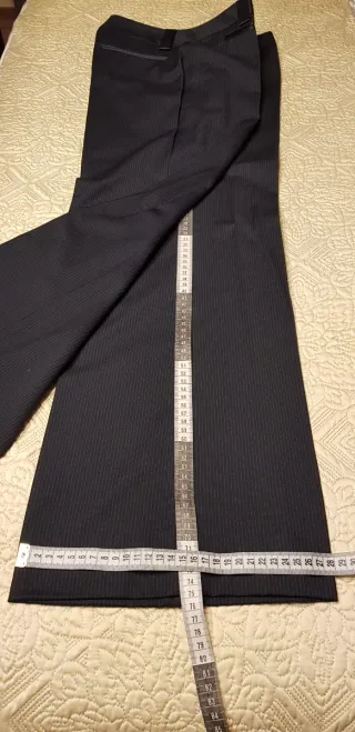 Traje pantalón Massimo Dutti azul marino listado.