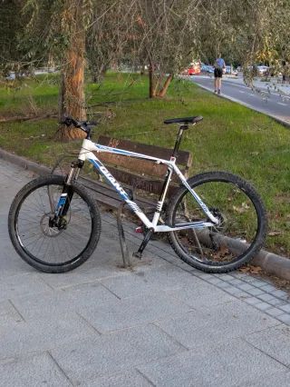 Bicicleta Giant Talon 5 27.5 Talla XL