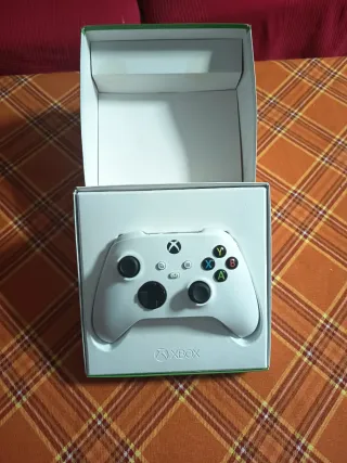 Mando Xbox Series X Blanco