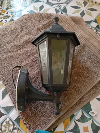 Farol de pared negro