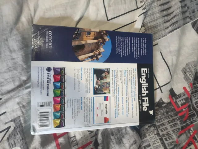 English File A2/b1 Student's Book And Workbook ...