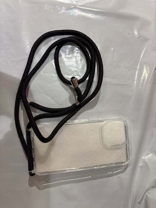 Funda iPhone 14 Pro Max Transparente con Cuerda