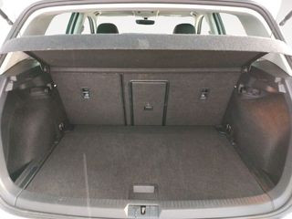 Volkswagen Golf Advance