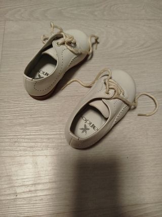 Zapatitos bebé talla 20