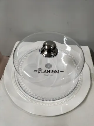 Piatto in ceramica con coperchio