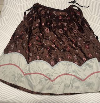 Falda Baturra y Mantón Marrón/Rosa