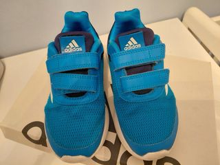 2 paia scarpe Adidas n. 28 e 29