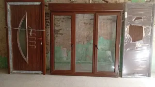 Puerta PVC y ventana PVC + puerta de rocho roble 