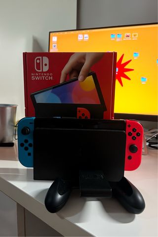 Nintendo Switch OLED Azul/Rojo