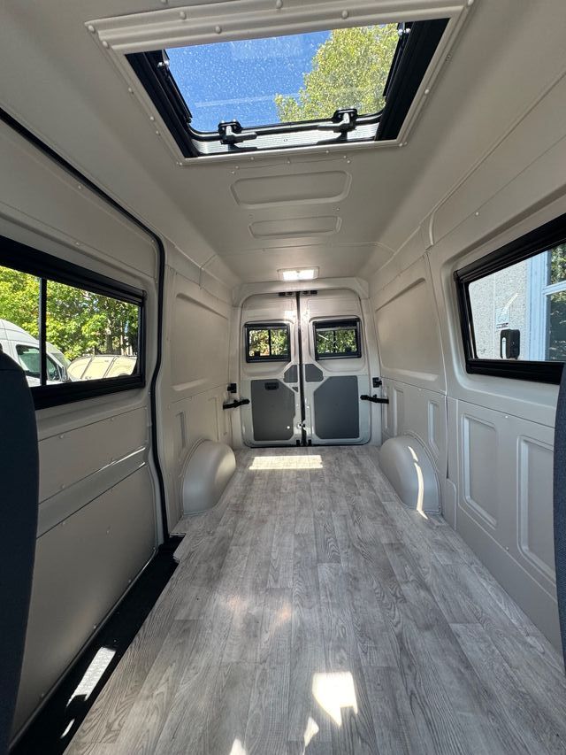 Volkswagen Crafter 2.0tdi 140cv Automático 2025