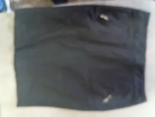 2 de negro.Falda tubo negra 50cm largo. Y vestido 