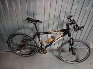 Bicicleta BH de montaña