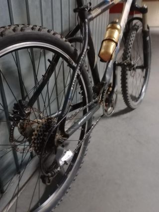 Bicicleta BH de montaña