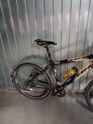 Bicicleta BH de montaña