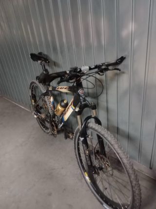 Bicicleta BH de montaña