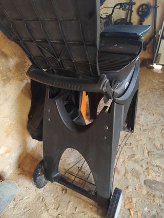 Barbacoa Weber Negra y Plateada