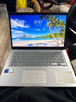 Portátil ASUS Intel Core i7 Plata 1T memoria