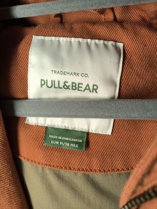 Trench largo Pull&Bear naranja