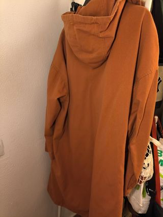 Trench largo Pull&Bear naranja