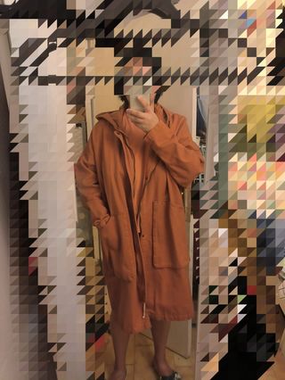 Trench largo Pull&Bear naranja
