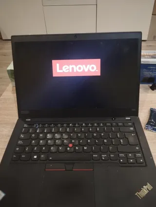 Portátil Lenovo T490