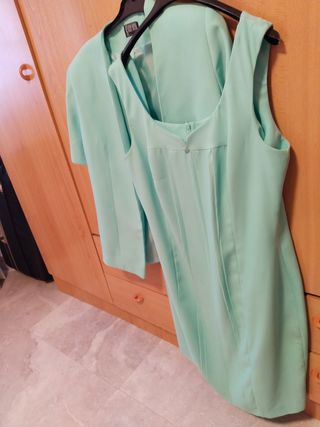 Conjunto Vestido y Chaqueta Verde
