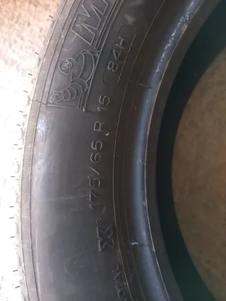 Neumático Michelin 175/65 R15 84H