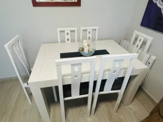 Conjunto mesa y 6 sillas comedor blancas