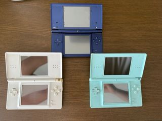 Nintendo DS Azul, Verde y Blanca