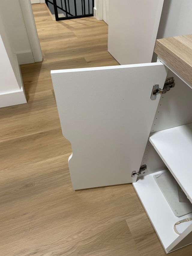 Escritorio Ikea Madera y Blanco.