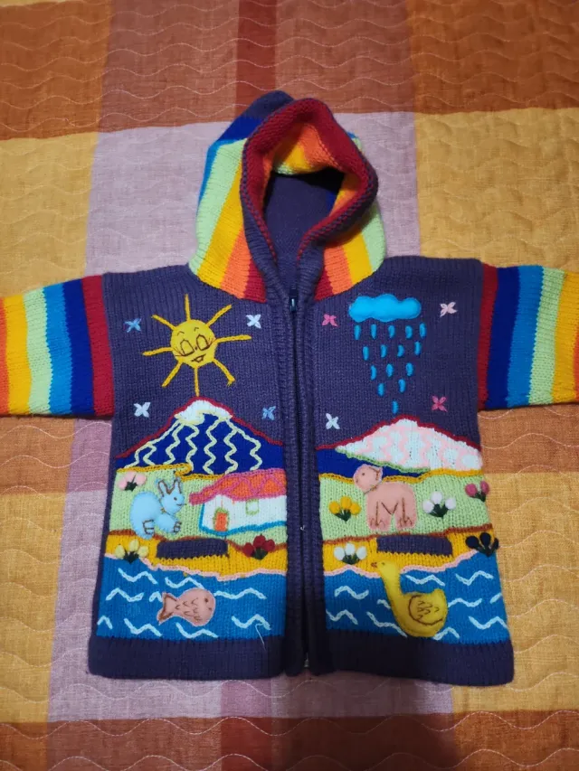 Chaqueta niña 2 años con capucha y arcoíris