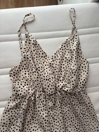 Vestido estampado lunares beige y negro