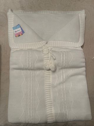 Saco bebé punto blanco sin estrenar