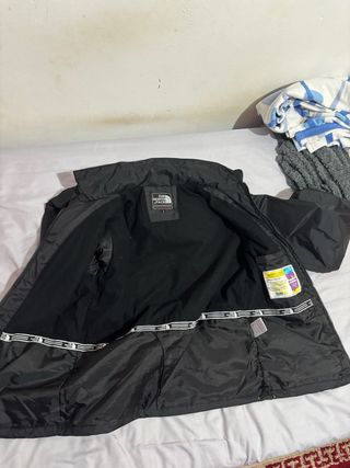 Chaqueta The North Face Gris
