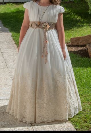 Vestido de Comunión Amaya Blanco y Beige.