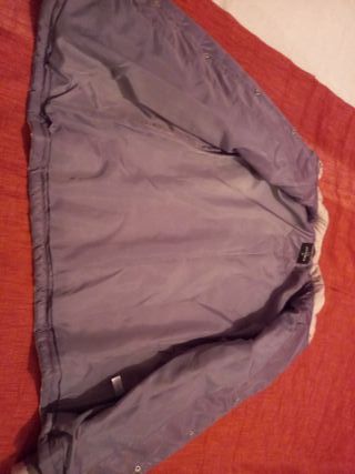 Chaquetón acolchado gris y beige. Nuevo