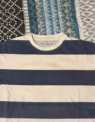 Camiseta Pull&Bear rayas azul y blanco
