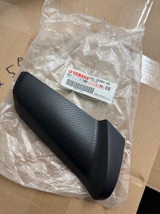 Tapa Cajón Izquierdo Yamaha Tmax 530
