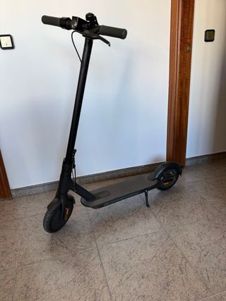 Patinete Eléctrico Xiaomi Negro