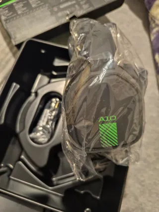 Auriculares Astro A10 Xbox/PC/MAC/MOBILE/PLAYSTATI