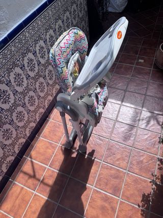 Trona Tuc Tuc