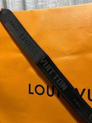 Bandolera Louis Vuitton Negra y Gris
