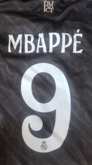 Camiseta Real Madrid Talla M Adulto usada 