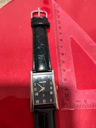 Reloj Racer Rectangular Negro y Plateado