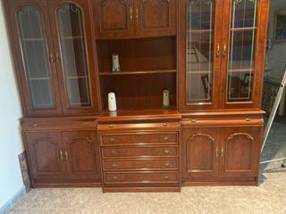 Mesa comedor redonda + 6 sillas + mueble