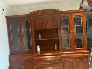 Mesa comedor redonda + 6 sillas + mueble