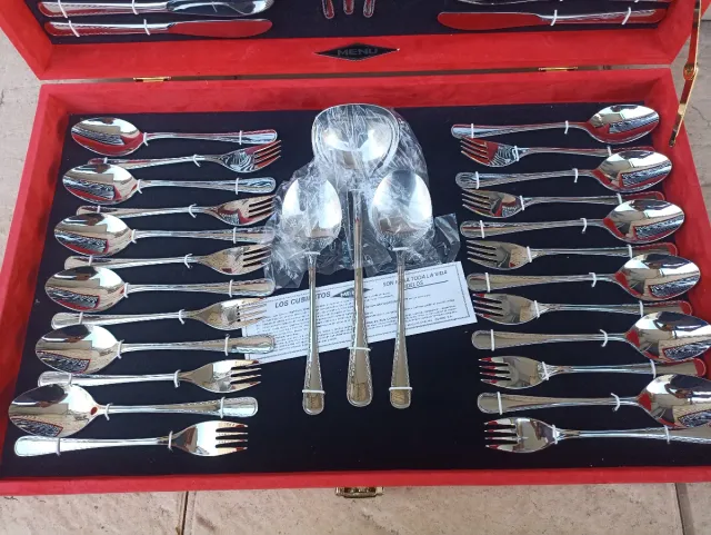 Cubertería 12 comensales