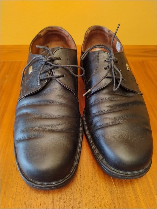 Zapatos de vestir negros