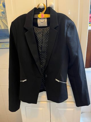 Americana negra ajustada Talla S