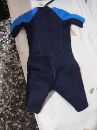 Traje neopreno natación azul